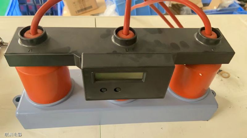 TBP-B12.7/131-J一種帶計數(shù)器的過電壓保護器